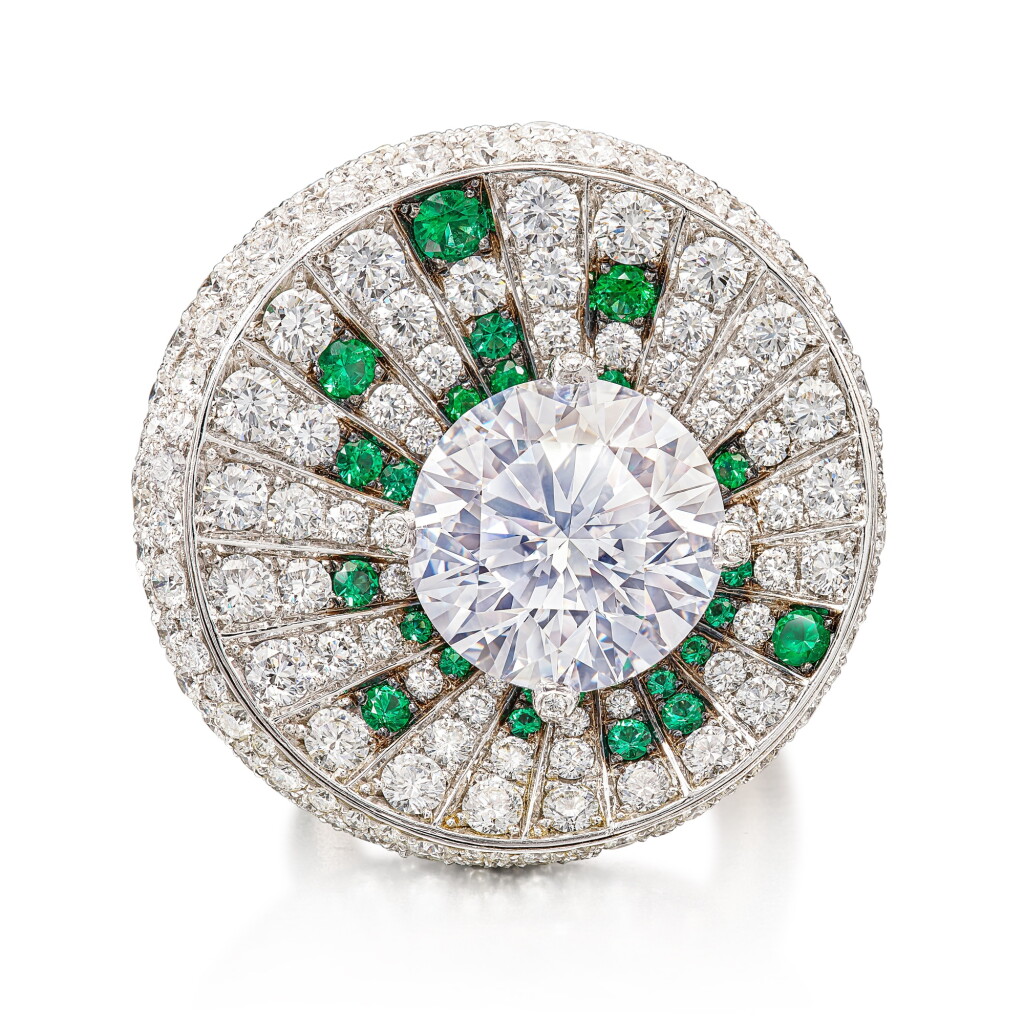 View full screen - View 1 of Lot 1363. EMERALD AND DIAMOND RING | DE GRISOGONO | 祖母綠 配 鑽石 戒指.