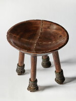Luo Stool, Kenya