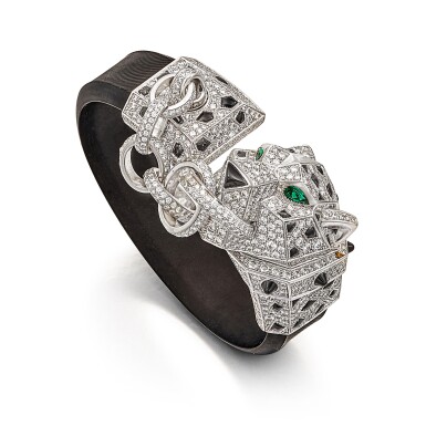 View full screen - View 1 of Lot 1297. ONYX, EMERALD AND DIAMOND ‘ENCHAINEE’ CUFF-BANGLE | 卡地亞 |縞瑪瑙 配 祖母綠 及 鑽石 ‘PANTHÈRE’ 手鐲.
