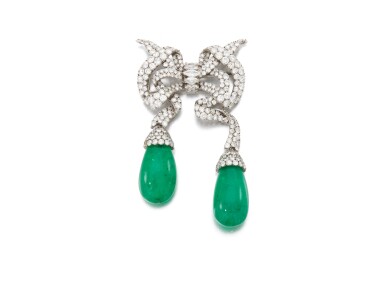 View full screen - View 1 of Lot 285. Diamond and emerald brooch | 鑽石及祖母綠胸針.