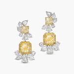 Pair of Fancy Yellow Diamond Pendent Earrings | 1.50, 1.37, 0.72 及 0.57克拉 彩黃色鑽石 配 鑽石 耳墜一對