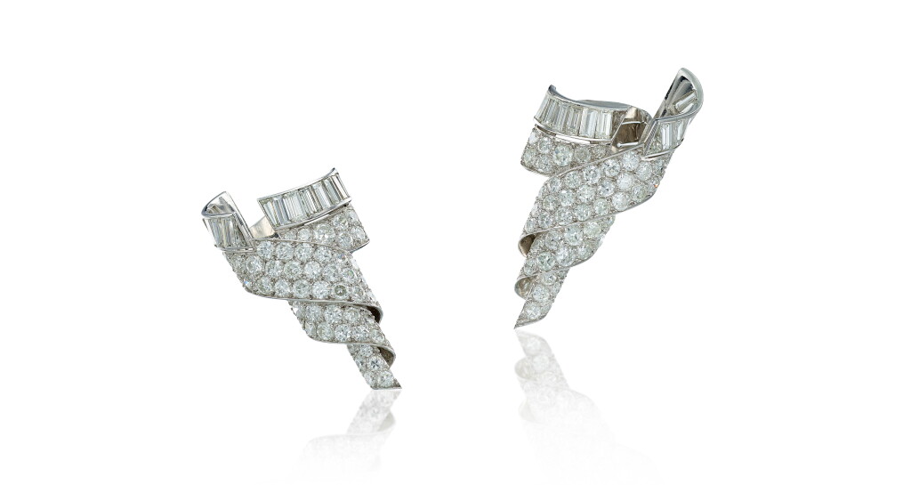 View full screen - View 1 of Lot 9130. PAIR OF DIAMOND EAR CLIPS | 鑽石耳環一對.