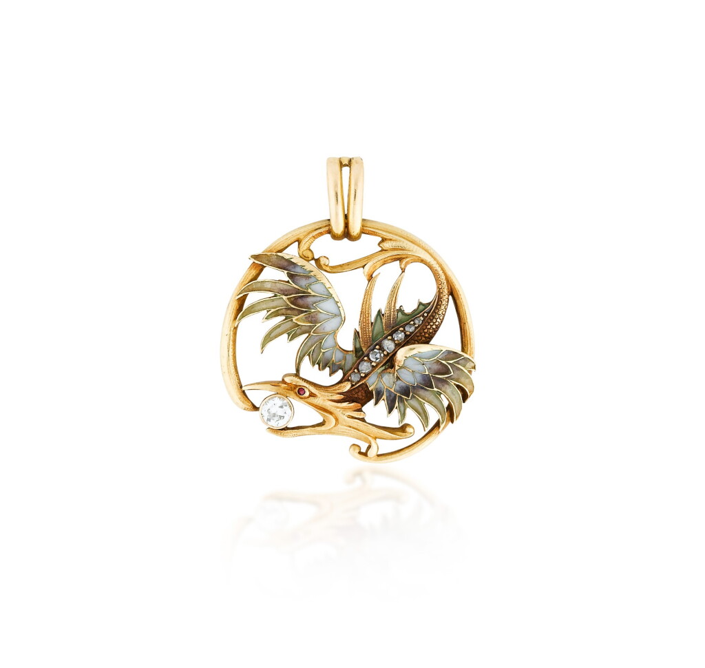 View full screen - View 1 of Lot 42. Pendentif émail, rubis et diamants | Enamel, ruby and diamond pendant.