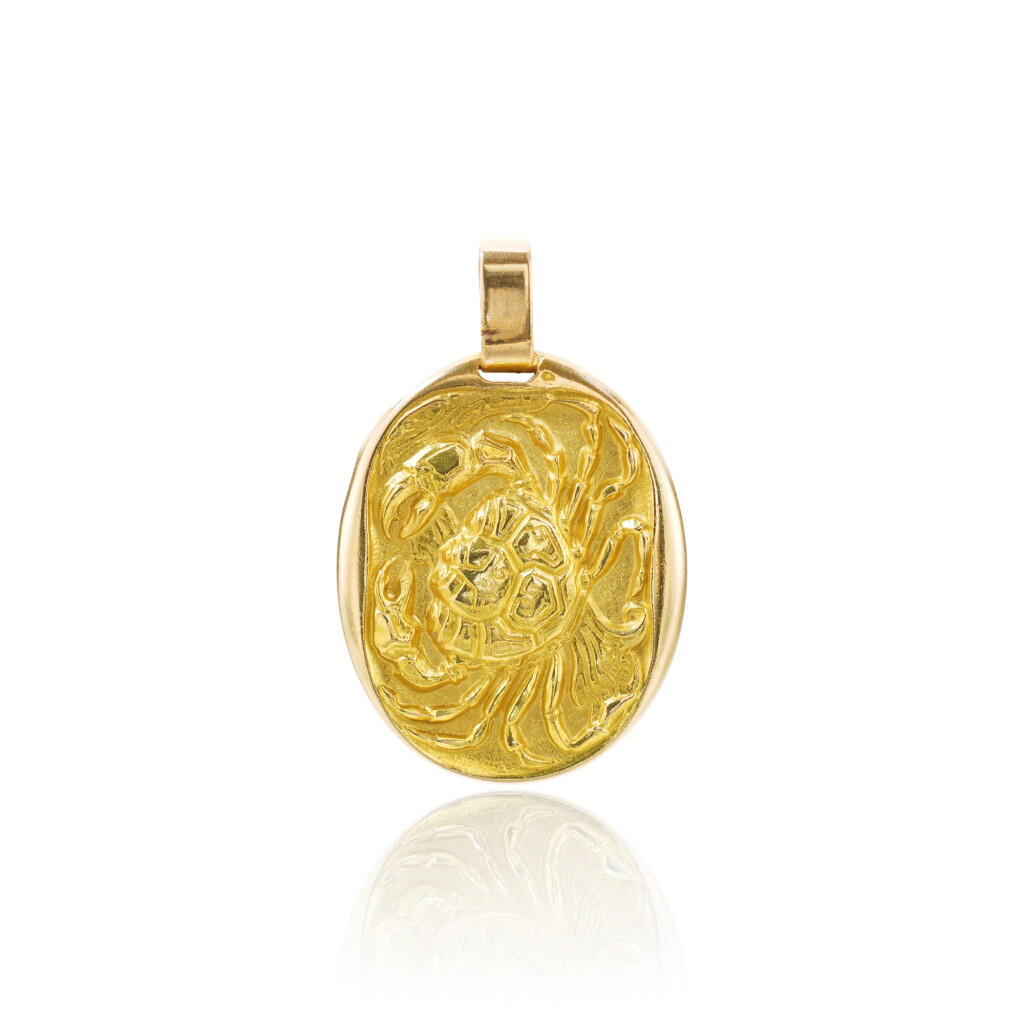 View full screen - View 1 of Lot 730. Gold Pendant.