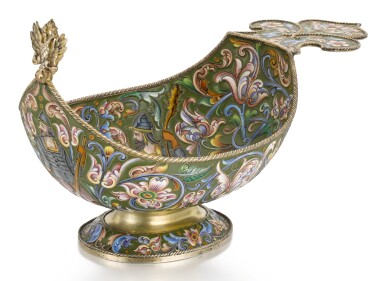 View full screen - View 1 of Lot 403. A SILVER-GILT AND CLOISONNÉ ENAMEL KOVSH, FEODOR RÜCKERT FOR OVCHINNIKOV, MOSCOW, 1899-1908.