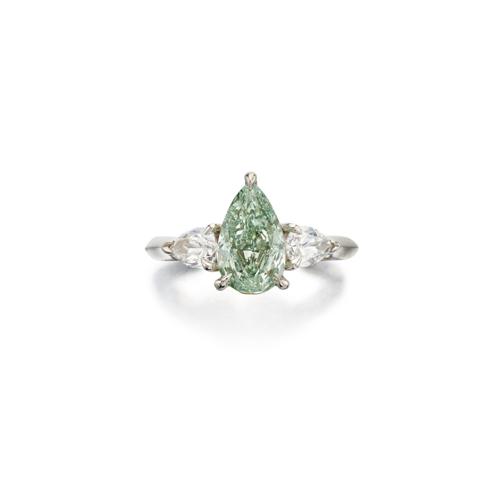 View full screen - View 1 of Lot 57. Fancy Green Diamond and Diamond Ring 彩綠色鑽石配鑽石戒指.