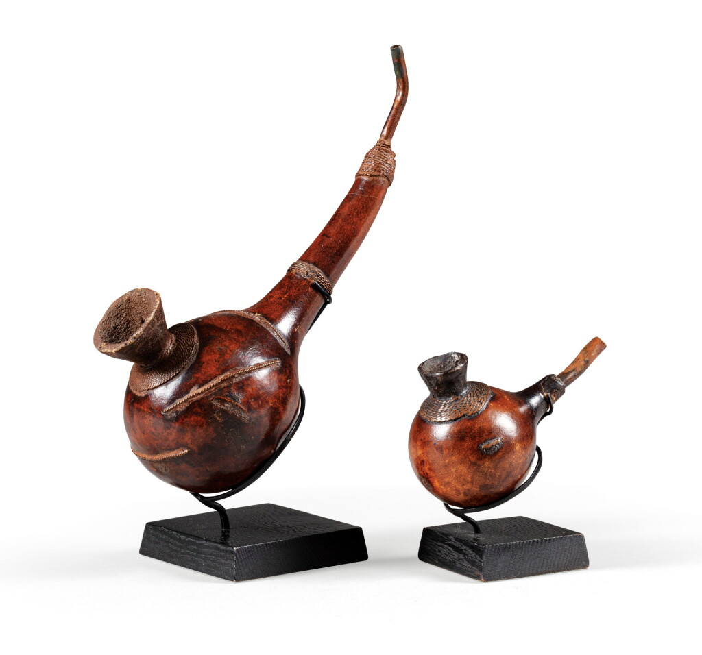 View full screen - View 1 of Lot 149. Deux pipes, Zulu, Afrique du Sud | Two Zulu pipes, South Africa.