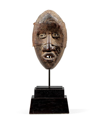 View full screen - View 1 of Lot 107. Masquette, Dan, Côte d'Ivoire | Dan masket, Ivory Coast.