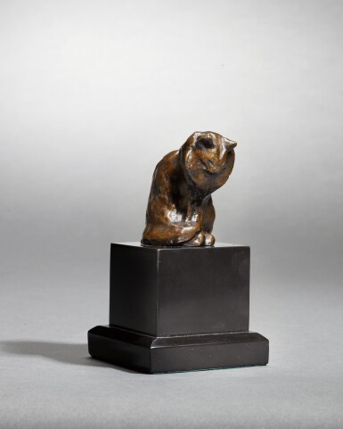 View full screen - View 1 of Lot 78. Petit chat Angora assis.