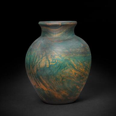 View full screen - View 1 of Lot 24. Vase.
