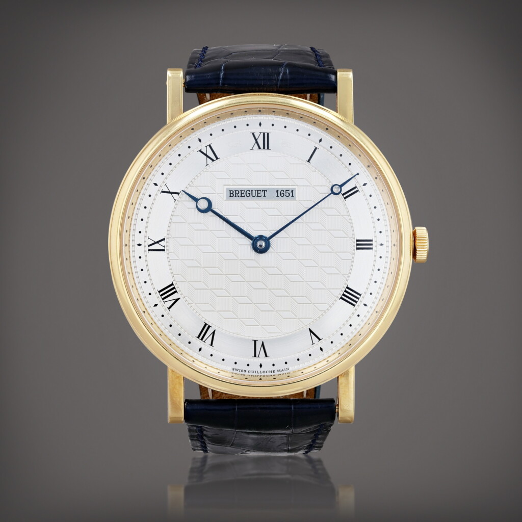 View full screen - View 1 of Lot 453. Extra-thin Classique, reference 5967 Montre bracelet extra-plate en or jaune | Yellow gold extra-thin wristwatch Vers 2009 | Circa 2009.