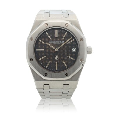 View full screen - View 1 of Lot 20. Reference 5402ST Royal Oak Jumbo 'Non-Series', A stainless steel automatic wristwatch with date and bracelet, Circa 1975 愛彼 5402ST型號 Royal Oak Jumbo 'Non-Series' 精鋼自動上鏈鍊帶腕錶備日期顯示,約1975年製.