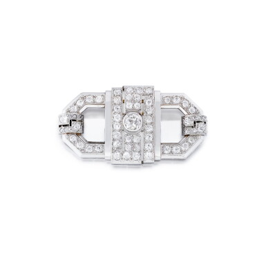 View full screen - View 1 of Lot 32. Broche diamants | Diamond brooch.