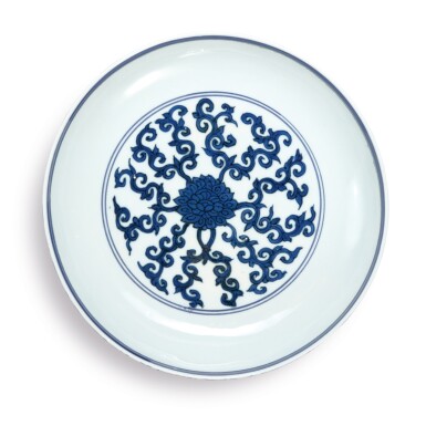 View full screen - View 1 of Lot 997. A BLUE AND WHITE 'LOTUS' DISH, MING DYNASTY, WANLI PERIOD.