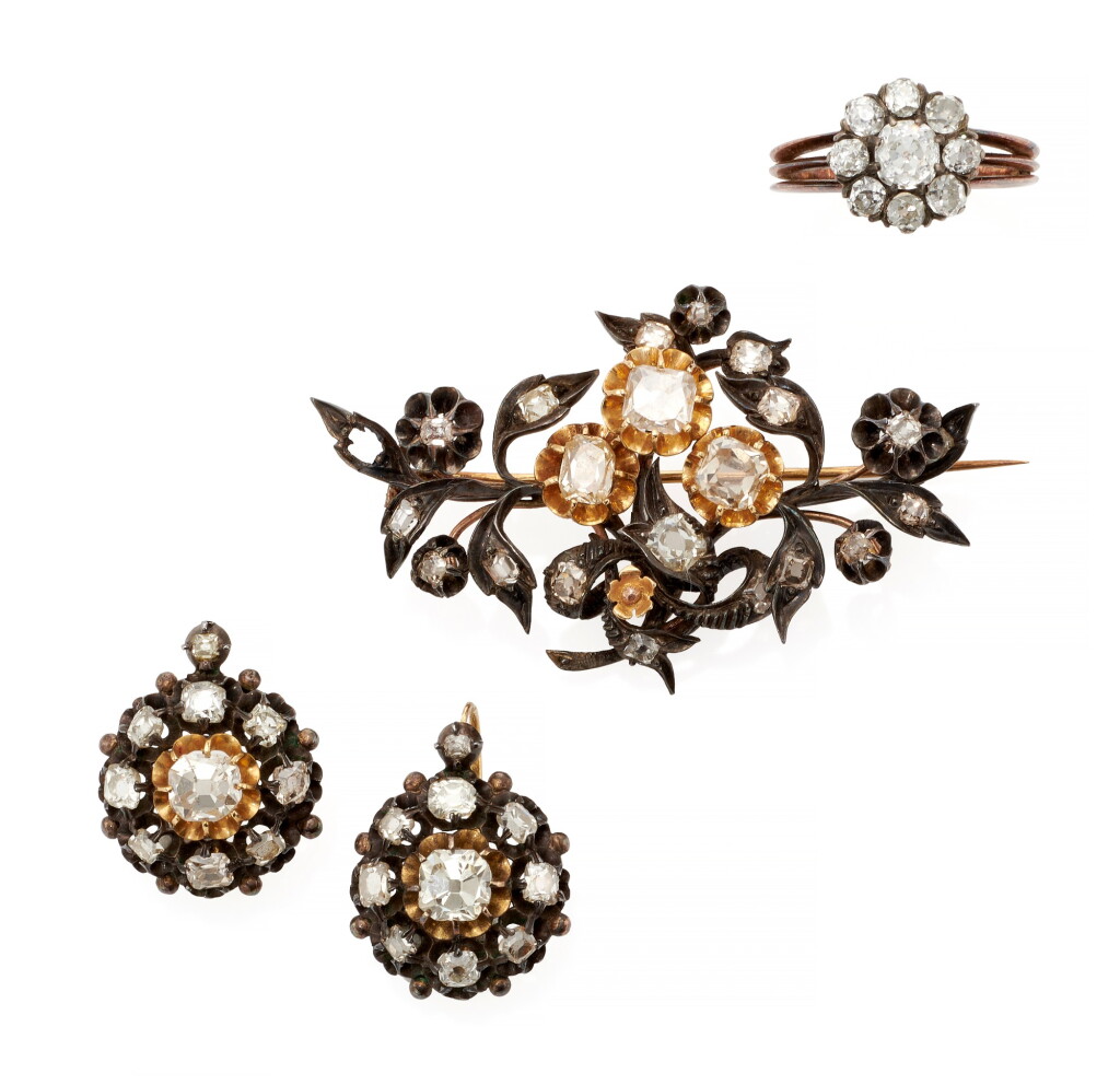 View full screen - View 1 of Lot 2. DIAMOND PARURE (PARURE IN DIAMANTI) .
