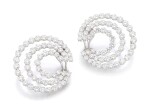 PAIR OF DIAMOND EARRINGS