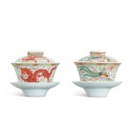 A pair of famille-rose 'dragon and phoenix' teabowls and covers, Republican period, Jiujiang Ronghua zhenpin marks 民國 粉彩龍鳳呈祥紋蓋鍾一對 《九江榮華珍品》款