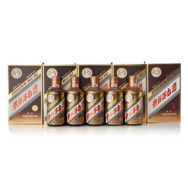 View full screen - View 1 of Lot 8549. 2022年產"飛天牌"貴州茅台酒 (彩釉珍品) Kweichow Flying Fairy Caiyou Precious Moutai 2022 (5 BT50).