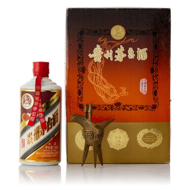 View full screen - View 1 of Lot 9412. 1986年"一七〇四"飛天牌珍品貴州茅台酒 (鐵蓋) Kweichow Flying Fairy "1704" Precious Moutai (Metal Cap) 1986 (1 BT50).