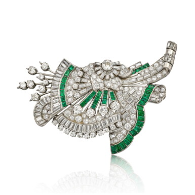 View full screen - View 1 of Lot 1906. Diamond and Emerald Brooch | 鑽石 配 祖母綠 胸針.