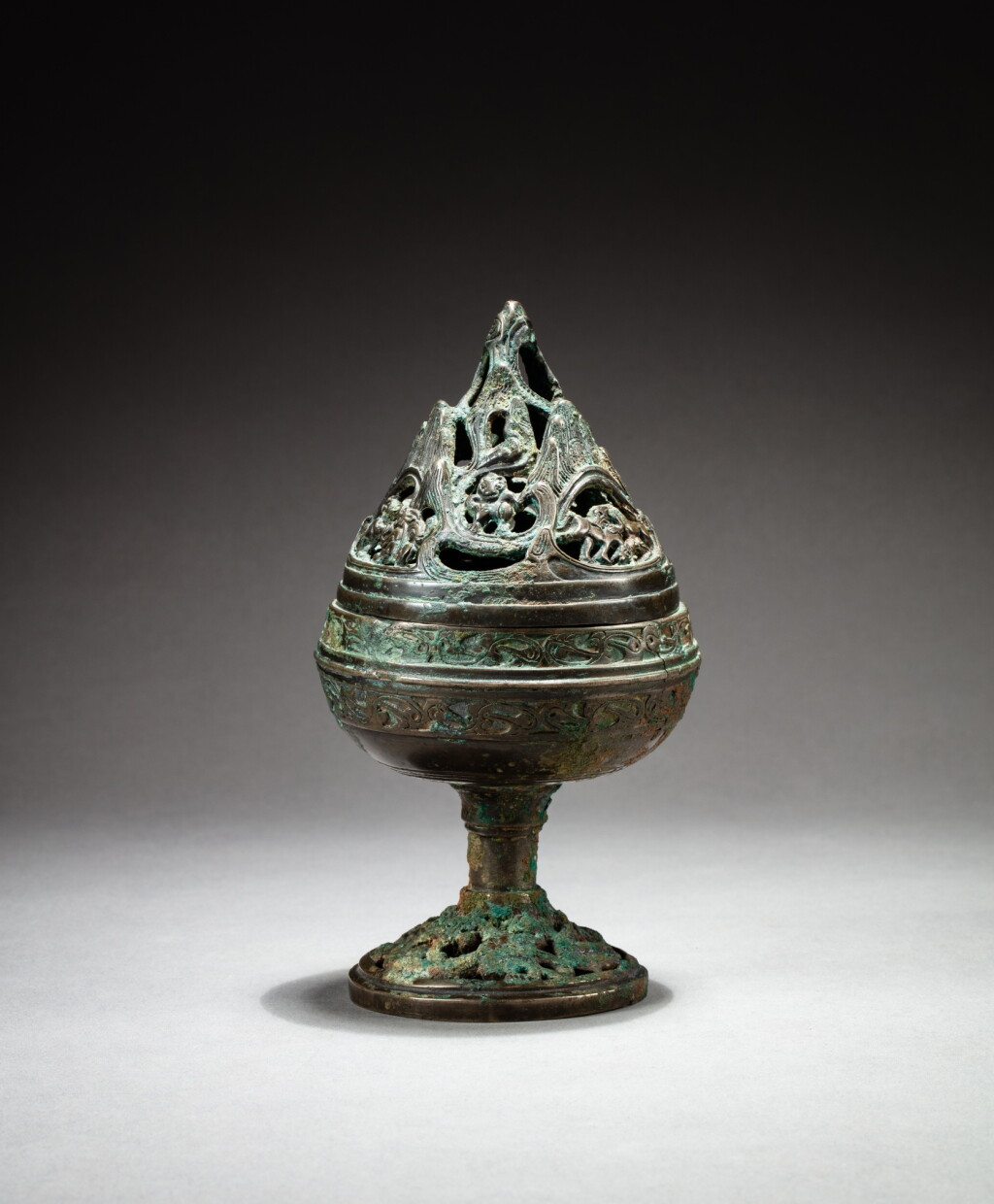 View full screen - View 1 of Lot 28. An archaic bronze incense burner, boshanlu, Han dynasty | 漢 青銅博山爐.