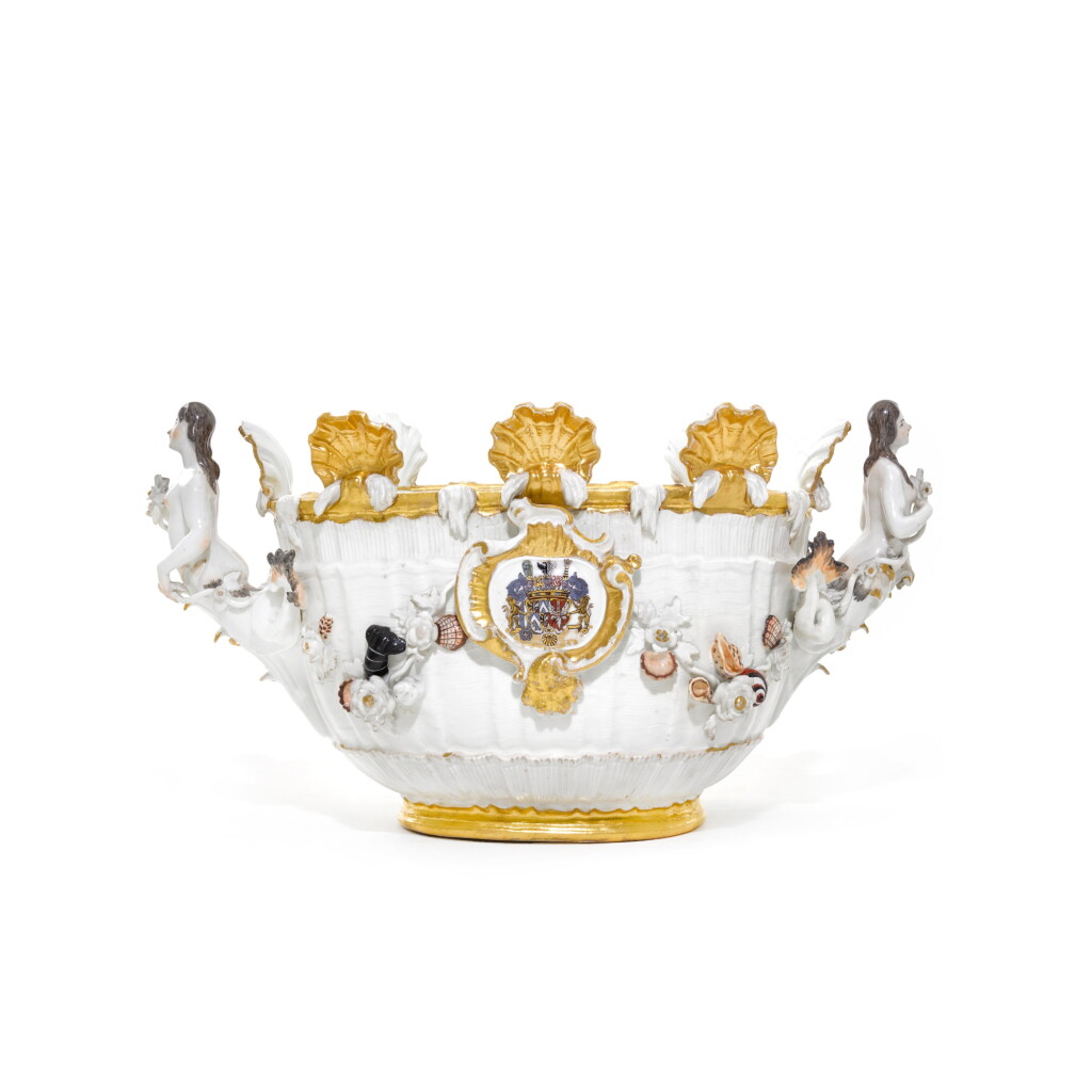 View full screen - View 1 of Lot 36. A Meissen monteith from the 'Swan' Service, circa 1740-41 (Gläserkühler).