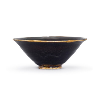 View full screen - View 1 of Lot 356. A CIZHOU BLACK-GLAZED CONICAL BOWL SONG DYNASTY | 宋 磁州黑釉笠式盌.