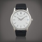 Calatrava, reference 3998G-001 Montre bracelet en or blanc avec date | White gold wristwatch with date Vers 1991 | Circa 1991