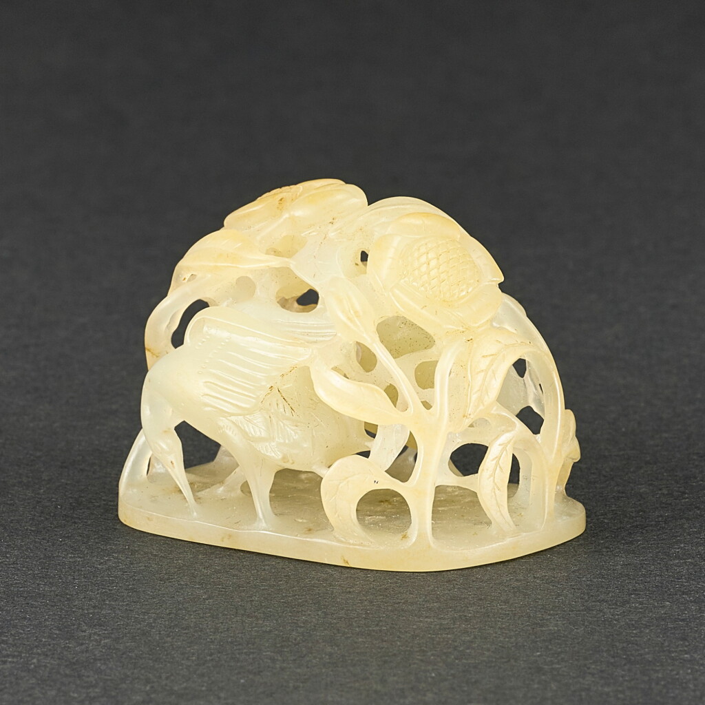 View full screen - View 1 of Lot 551. A CELADON JADE RETICULATED 'EGRET' CENSER FINIAL YUAN DYNASTY OR LATER | 元或更晚 青白玉鏤雕一路清廉爐頂.