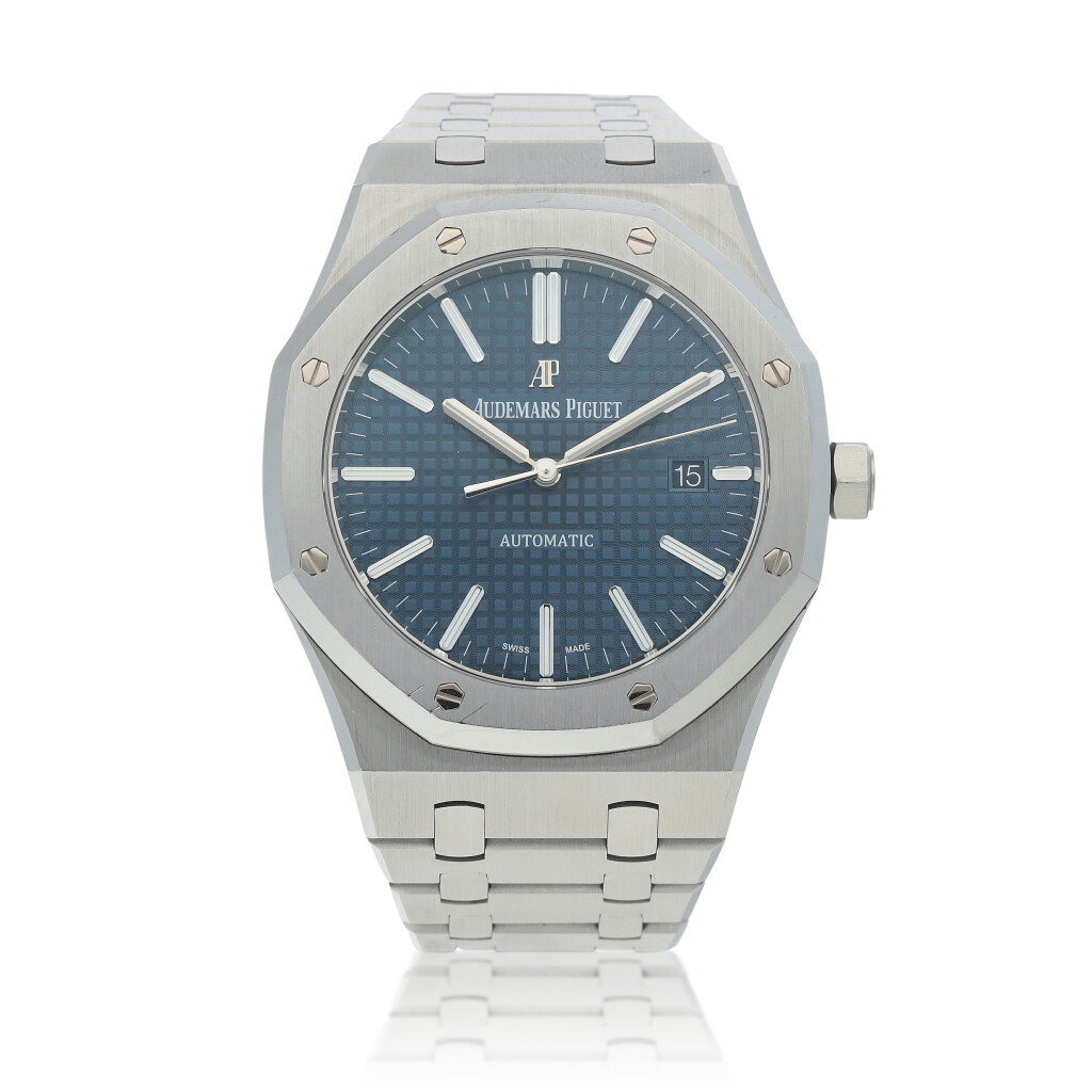 View full screen - View 1 of Lot 504. Royal Oak, Ref. 15400ST.OO.1220ST.03 Stainless steel wristwatch with date and bracelet Circa 2015.