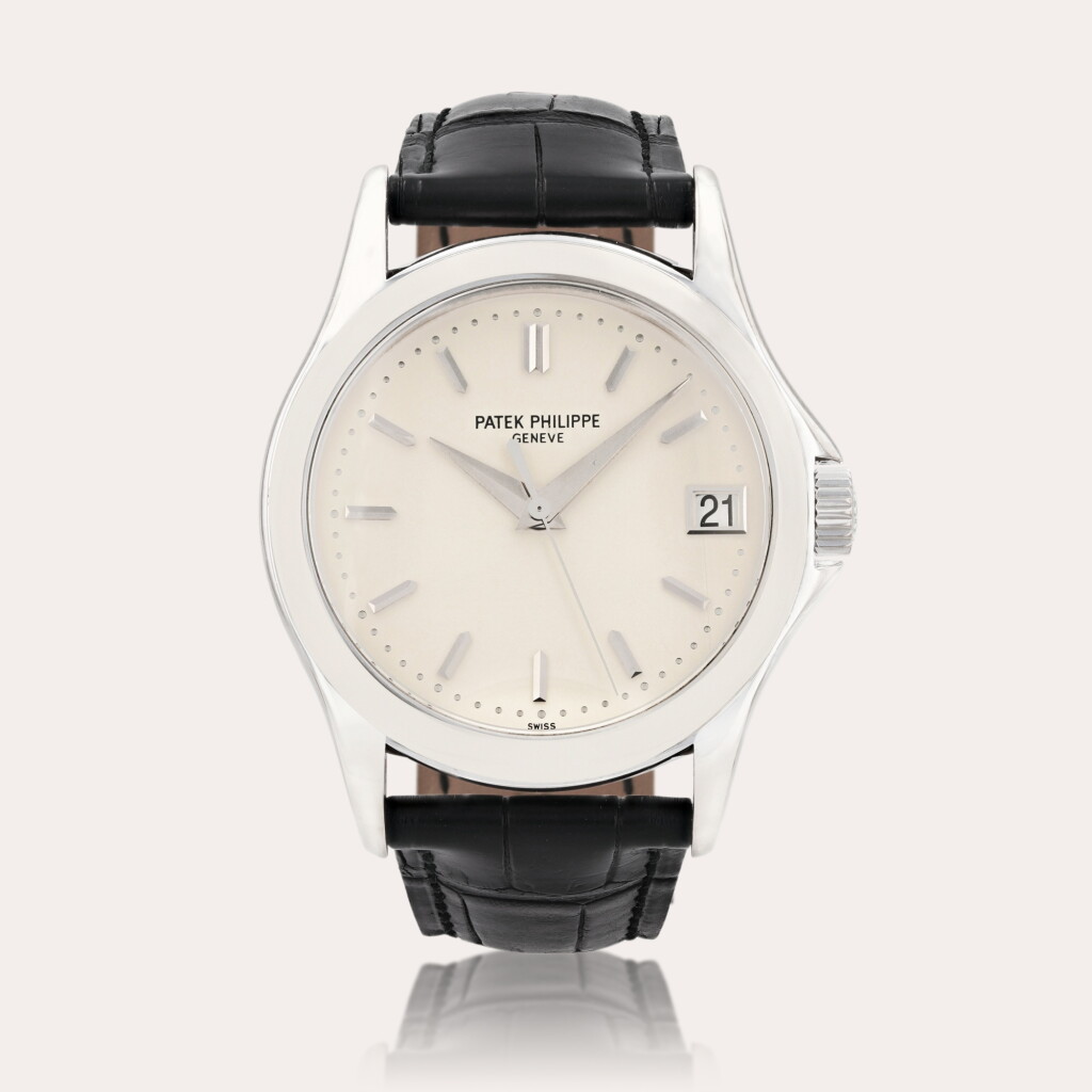 View full screen - View 1 of Lot 389. Calatrava, reference 5107G-001 Montre bracelet en or blanc avec date | White gold wristwatch with date Vers 2003 | Circa 2003.
