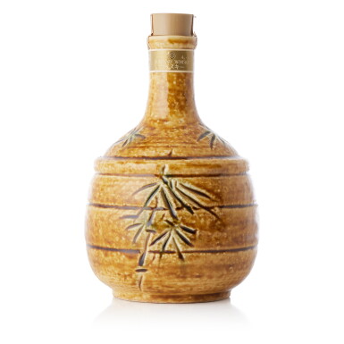 View full screen - View 1 of Lot 8164. 山崎 The Yamazaki 12 Year Old Pure Malt Kiseto Bamboo Tokkuri "黃瀨戶竹文德利瓶" 43.0 abv NV (1 BT70).