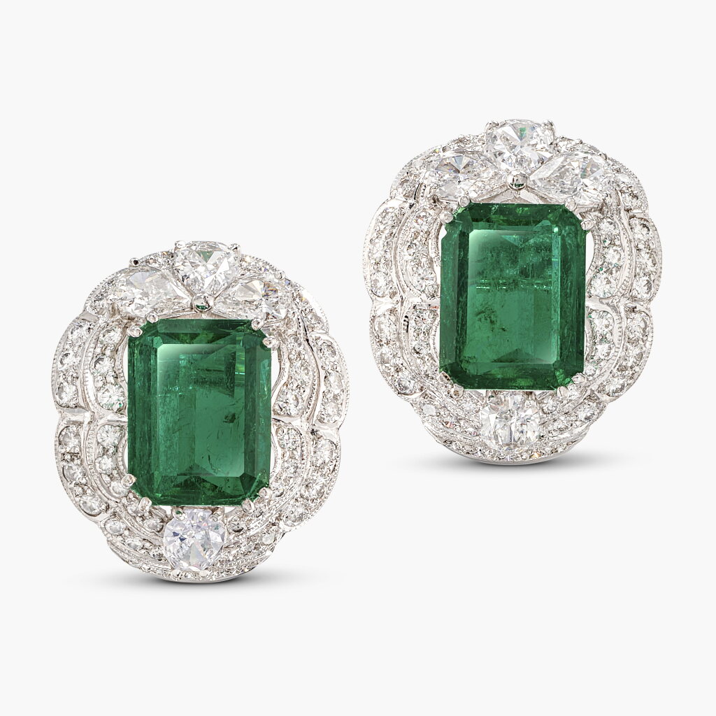 View full screen - View 1 of Lot 1785. Pair of Emerald and Diamond Earrings | 5.19 及 4.91克拉 「哥倫比亞」祖母綠 配 鑽石 耳環一對.