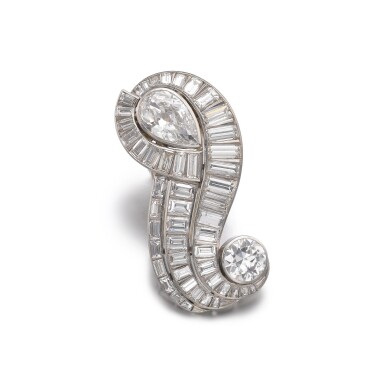 View full screen - View 1 of Lot 301. Diamond clip, 1950s.