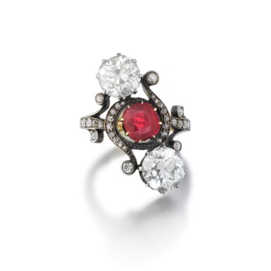 View full screen - View 1 of Lot 2. Bague rubis et diamant | Ruby and diamond ring.