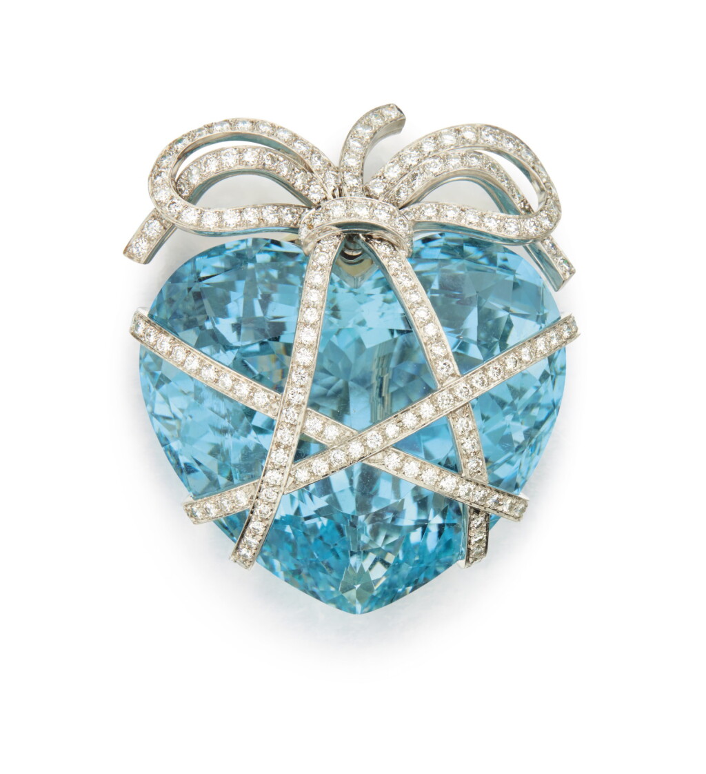 View full screen - View 1 of Lot 336. AQUAMARINE AND DIAMOND 'WRAPPED HEART' BROOCH, VERDURA .