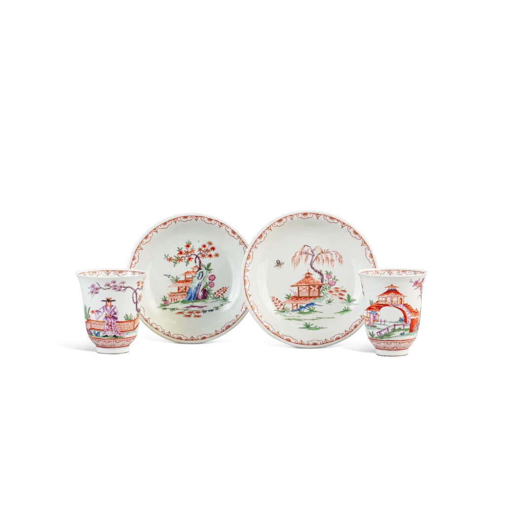 View full screen - View 1 of Lot 789. A pair of Vienna (Du Paquier) porcelain beakers and stands, circa 1725-30.