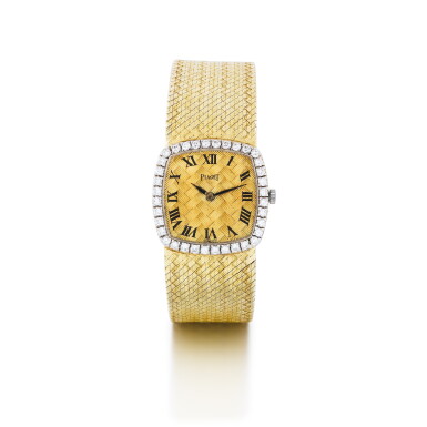 View full screen - View 1 of Lot 59. Montre bracelet de dame or et diamants | Lady's gold and diamond bracelet watch.
