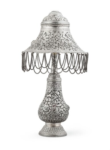 View full screen - View 1 of Lot 59. An oriental silver lamp, apparently unmarked, circa 1880 | Lampe orientale en argent, apparemment non poinçonnée, vers 1880.