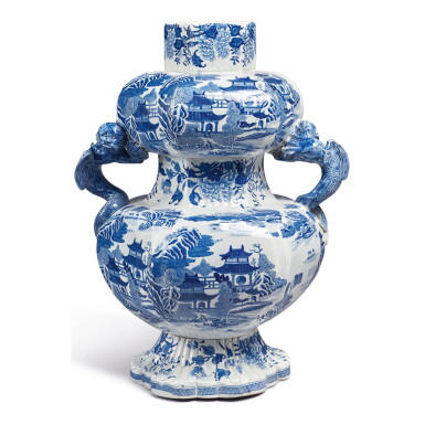 View full screen - View 1 of Lot 290. AN ENGLISH IRONSTONE BLUE AND WHITE TRANSFER-PRINTED LARGE HEXAGONAL VASE, CIRCA 1830.