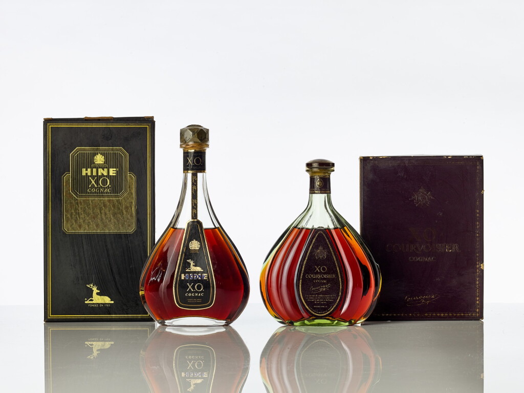 View full screen - View 1 of Lot 5102. Mixed Cognac case (2 BT70).