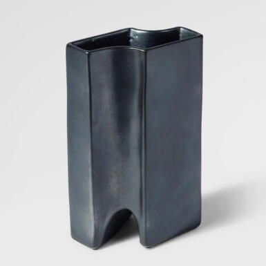 View full screen - View 1 of Lot 293. Vase.
