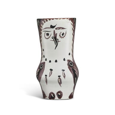 View full screen - View 1 of Lot 78. Chouette marron/noir (A. R. 134).