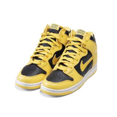 View full screen - View 1 of Lot 39. Dunk High LE Goldenrod | Size US 10, EUR 44.
