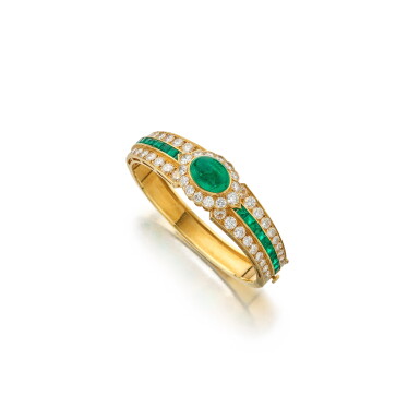 View full screen - View 1 of Lot 164. Van Cleef & Arpels | Gold, Emerald and Diamond Bangle-Bracelet 梵克雅寶 黃金鑲祖母綠及鑽石手鐲.
