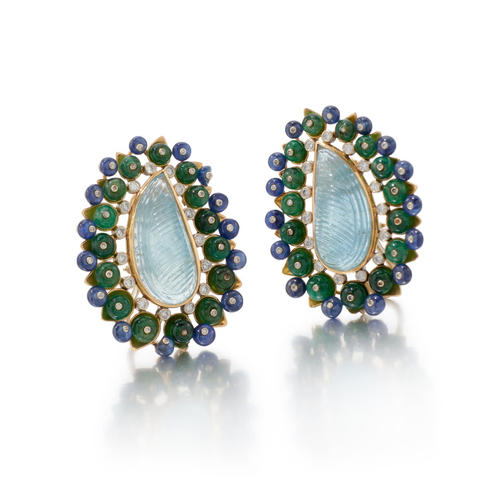 View full screen - View 1 of Lot 139. PAIR OF AQUAMARINE, EMERALD, SAPPHIRE AND DIAMOND EAR CLIPS (PAIO DI ORECCHINI A CLIP CON ACQUAMARINE, SMERALDI, ZAFFIRI E DIAMANTI).