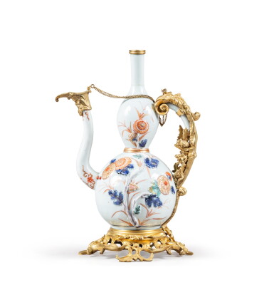 View full screen - View 1 of Lot 101. A porcelain teapot, China, 19 century with gilt-bronze mounts, Louis XV style, late 19th century | Théière en porcelaine, Chine, XIXe siècle et monture de bronze doré de style Louis XV, fin XIXe siècle.