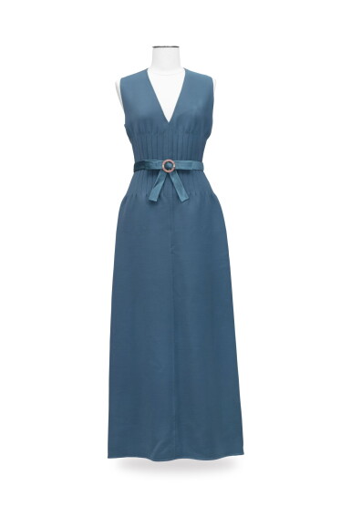 View full screen - View 1 of Lot 42. Balestra, Haute Couture, circa 1965, Long wool dress with cinched waist and satin insert | Robe longue en lainage à taille ajustée incrustée d'une ceinture.