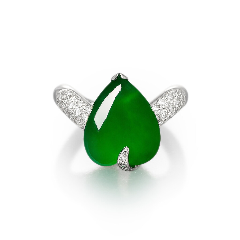 View full screen - View 1 of Lot 2819. Jadeite and Diamond Ring | 天然翡翠 配 鑽石 戒指.