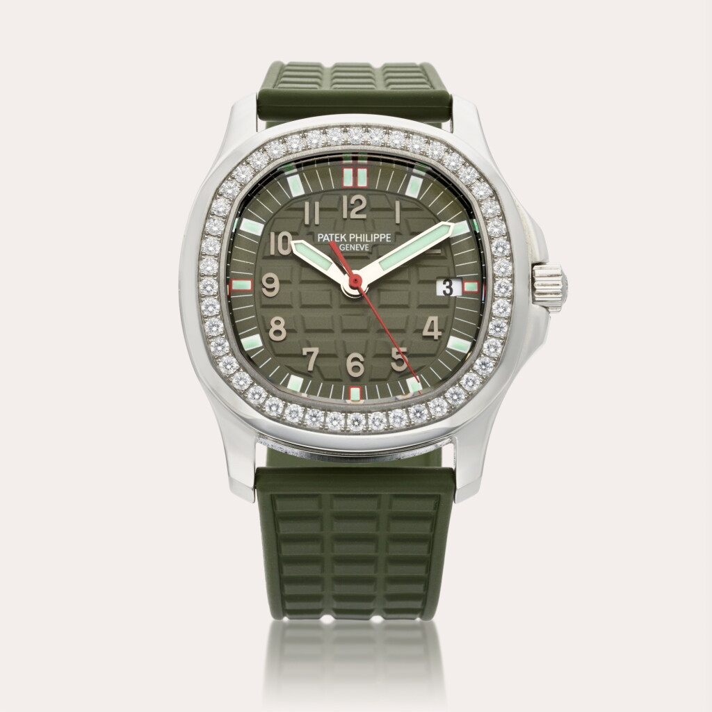 Voir en plein écran - Voir 1 du lot 443. Reference 5067A-013 Aquanaut | A stainless steel and diamond-set wristwatch with date, Circa 2006.